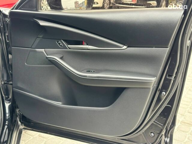 Чорний Мазда CX-30, об'ємом двигуна 2.5 л та пробігом 30 тис. км за 21290 $, фото 29 на Automoto.ua