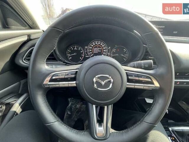 Чорний Мазда CX-30, об'ємом двигуна 2.49 л та пробігом 11 тис. км за 24400 $, фото 5 на Automoto.ua