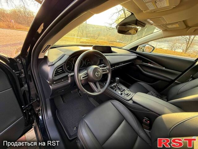 Черный Мазда CX-30, объемом двигателя 2.5 л и пробегом 33 тыс. км за 23300 $, фото 7 на Automoto.ua