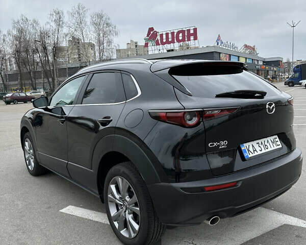 Черный Мазда CX-30, объемом двигателя 2.5 л и пробегом 11 тыс. км за 25600 $, фото 2 на Automoto.ua