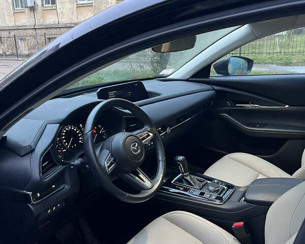 Черный Мазда CX-30, объемом двигателя 2.5 л и пробегом 48 тыс. км за 20800 $, фото 7 на Automoto.ua