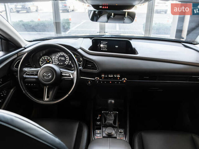 Черный Мазда CX-30, объемом двигателя 2 л и пробегом 22 тыс. км за 31061 $, фото 10 на Automoto.ua