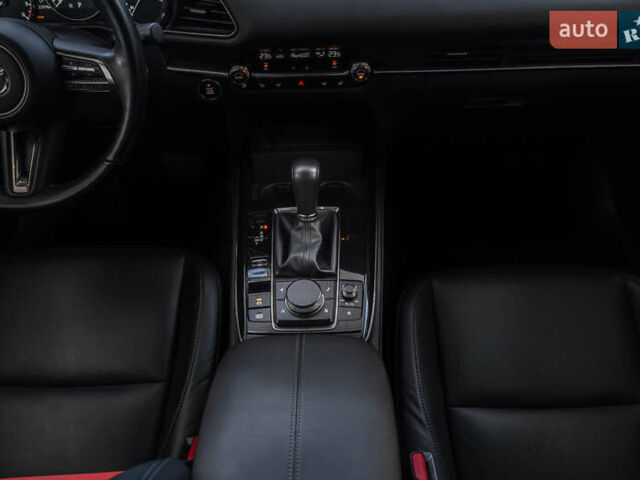 Черный Мазда CX-30, объемом двигателя 2 л и пробегом 22 тыс. км за 31061 $, фото 13 на Automoto.ua