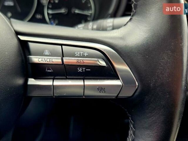 Чорний Мазда CX-30, об'ємом двигуна 2.49 л та пробігом 15 тис. км за 25299 $, фото 37 на Automoto.ua