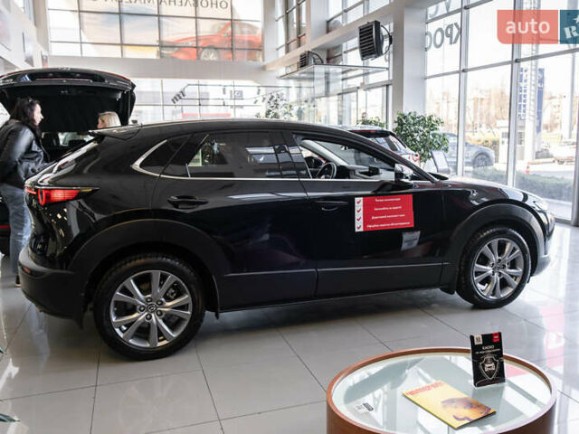 Черный Мазда CX-30, объемом двигателя 2 л и пробегом 22 тыс. км за 31061 $, фото 6 на Automoto.ua