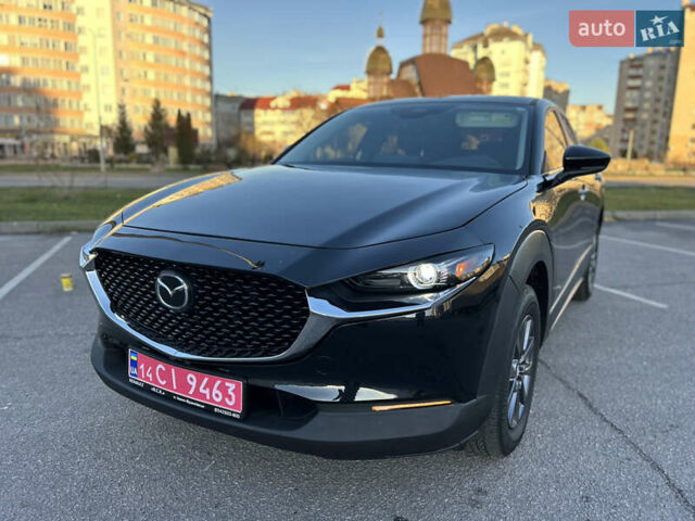 Черный Мазда CX-30, объемом двигателя 2.5 л и пробегом 24 тыс. км за 19400 $, фото 2 на Automoto.ua