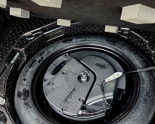 Чорний Мазда CX-30, об'ємом двигуна 2.49 л та пробігом 15 тис. км за 25299 $, фото 50 на Automoto.ua