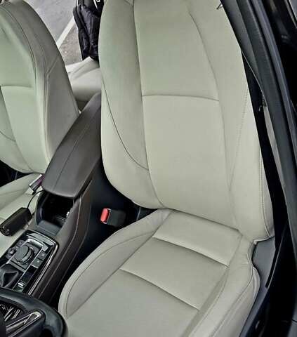 Чорний Мазда CX-30, об'ємом двигуна 2.49 л та пробігом 15 тис. км за 25299 $, фото 21 на Automoto.ua