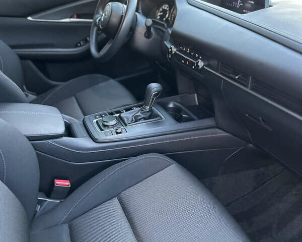 Черный Мазда CX-30, объемом двигателя 2.5 л и пробегом 24 тыс. км за 19400 $, фото 14 на Automoto.ua