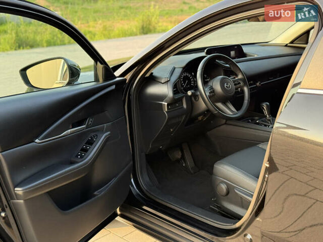 Черный Мазда CX-30, объемом двигателя 2.49 л и пробегом 4 тыс. км за 22900 $, фото 30 на Automoto.ua