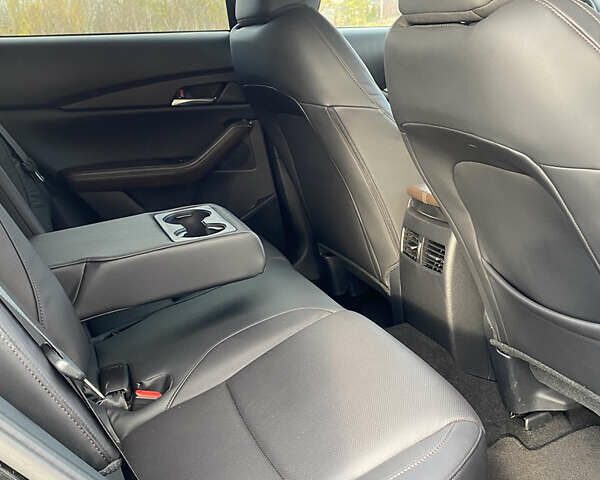 Черный Мазда CX-30, объемом двигателя 2.5 л и пробегом 2 тыс. км за 23550 $, фото 28 на Automoto.ua