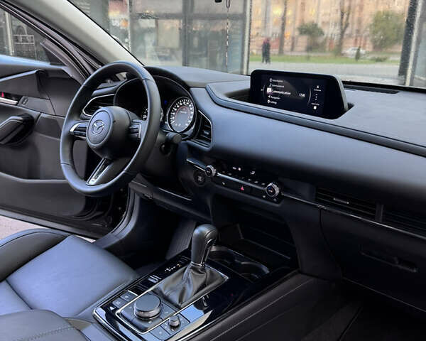 Черный Мазда CX-30, объемом двигателя 2.49 л и пробегом 1 тыс. км за 25400 $, фото 10 на Automoto.ua