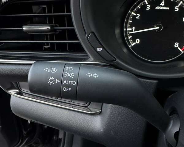 Черный Мазда CX-30, объемом двигателя 2.49 л и пробегом 1 тыс. км за 25400 $, фото 17 на Automoto.ua