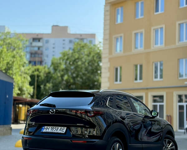 Черный Мазда CX-30, объемом двигателя 2.5 л и пробегом 4 тыс. км за 21500 $, фото 4 на Automoto.ua
