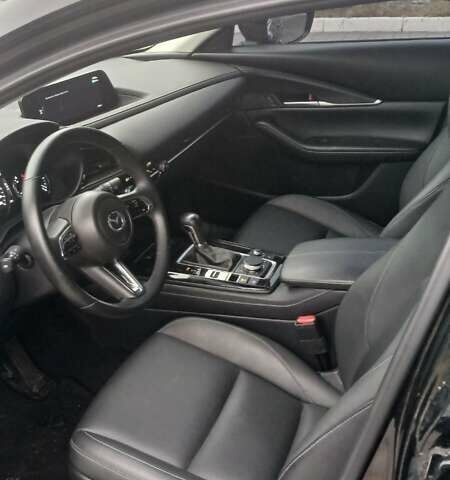 Черный Мазда CX-30, объемом двигателя 2.49 л и пробегом 33 тыс. км за 22450 $, фото 13 на Automoto.ua