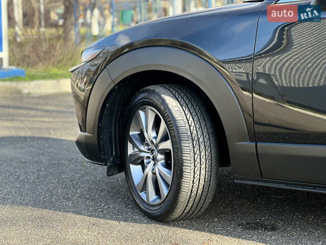 Черный Мазда CX-30, объемом двигателя 2.5 л и пробегом 8 тыс. км за 24499 $, фото 3 на Automoto.ua