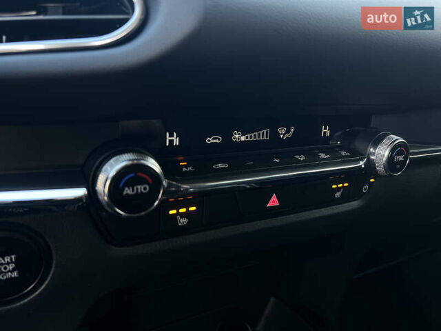 Черный Мазда CX-30, объемом двигателя 2.5 л и пробегом 8 тыс. км за 24499 $, фото 28 на Automoto.ua