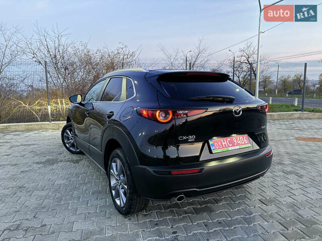 Черный Мазда CX-30, объемом двигателя 2.5 л и пробегом 8 тыс. км за 25000 $, фото 2 на Automoto.ua