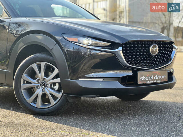 Черный Мазда CX-30, объемом двигателя 2.5 л и пробегом 8 тыс. км за 24499 $, фото 4 на Automoto.ua