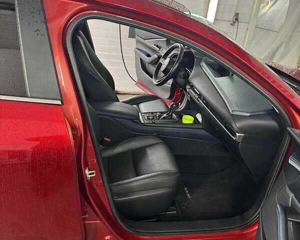Красный Мазда CX-30, объемом двигателя 2.49 л и пробегом 41 тыс. км за 18500 $, фото 5 на Automoto.ua