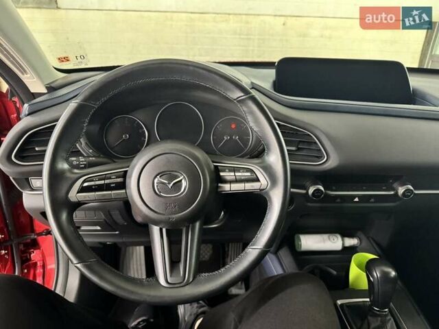 Красный Мазда CX-30, объемом двигателя 2.49 л и пробегом 41 тыс. км за 18500 $, фото 9 на Automoto.ua