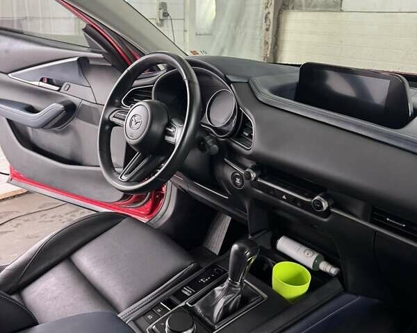 Красный Мазда CX-30, объемом двигателя 2.49 л и пробегом 41 тыс. км за 18500 $, фото 7 на Automoto.ua