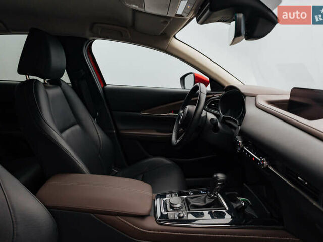 Червоний Мазда CX-30, об'ємом двигуна 2 л та пробігом 90 тис. км за 22295 $, фото 18 на Automoto.ua