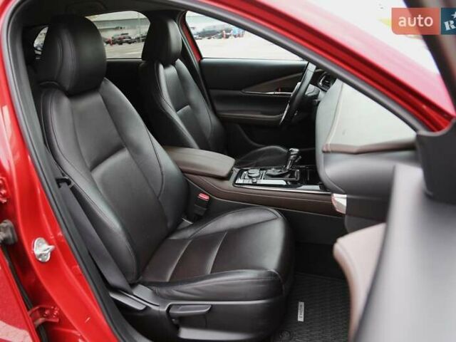 Червоний Мазда CX-30, об'ємом двигуна 2 л та пробігом 68 тис. км за 24000 $, фото 10 на Automoto.ua