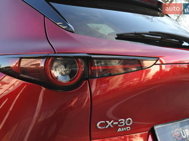 Мазда CX-30 2020 в Киеве на Automoto.ua Красный Мазда CX-30, объемом двигателя 2.49 л и пробегом 38 тыс. км за 19300 $, фото 27 на Automoto.ua