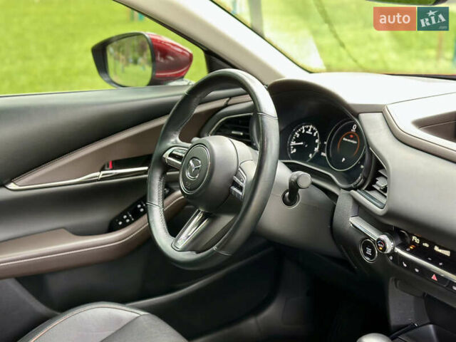 Мазда CX-30 2020 в Киеве на Automoto.ua Красный Мазда CX-30, объемом двигателя 2 л и пробегом 59 тыс. км за 24900 $, фото 25 на Automoto.ua