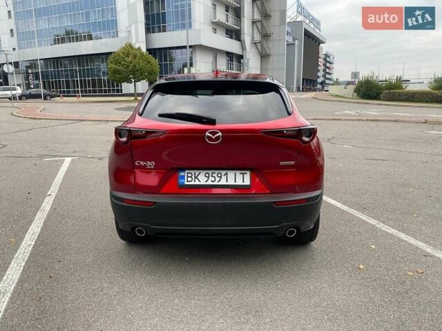 Красный Мазда CX-30, объемом двигателя 2.49 л и пробегом 38 тыс. км за 18950 $, фото 2 на Automoto.ua