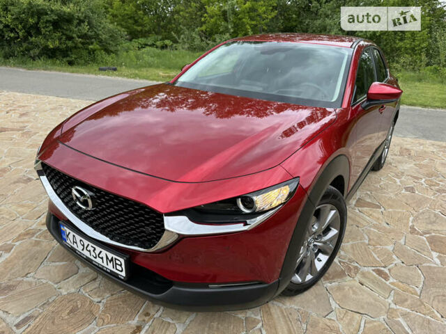 Красный Мазда CX-30, объемом двигателя 2 л и пробегом 33 тыс. км за 25500 $, фото 1 на Automoto.ua