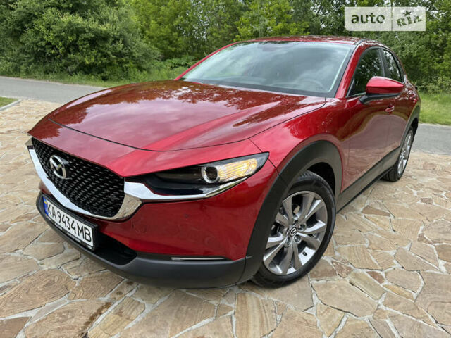 Красный Мазда CX-30, объемом двигателя 2 л и пробегом 33 тыс. км за 25500 $, фото 3 на Automoto.ua