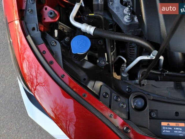 Мазда CX-30 2020 в Киеве на Automoto.ua Красный Мазда CX-30, объемом двигателя 2.49 л и пробегом 38 тыс. км за 19300 $, фото 91 на Automoto.ua