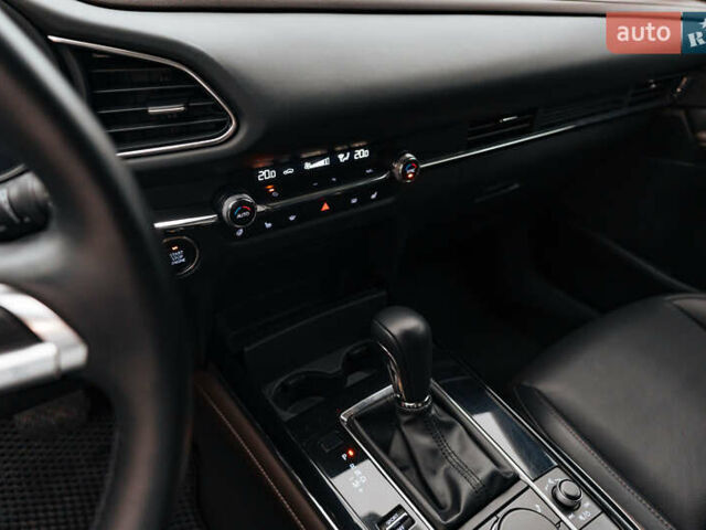 Червоний Мазда CX-30, об'ємом двигуна 2 л та пробігом 90 тис. км за 22295 $, фото 13 на Automoto.ua