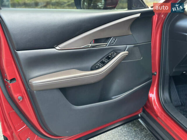 Мазда CX-30 2020 в Киеве на Automoto.ua Красный Мазда CX-30, объемом двигателя 2 л и пробегом 59 тыс. км за 24900 $, фото 17 на Automoto.ua