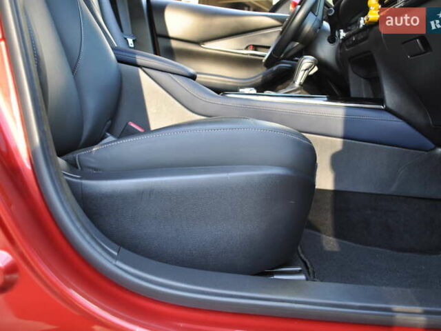 Мазда CX-30 2020 в Киеве на Automoto.ua Красный Мазда CX-30, объемом двигателя 2.49 л и пробегом 38 тыс. км за 19300 $, фото 48 на Automoto.ua