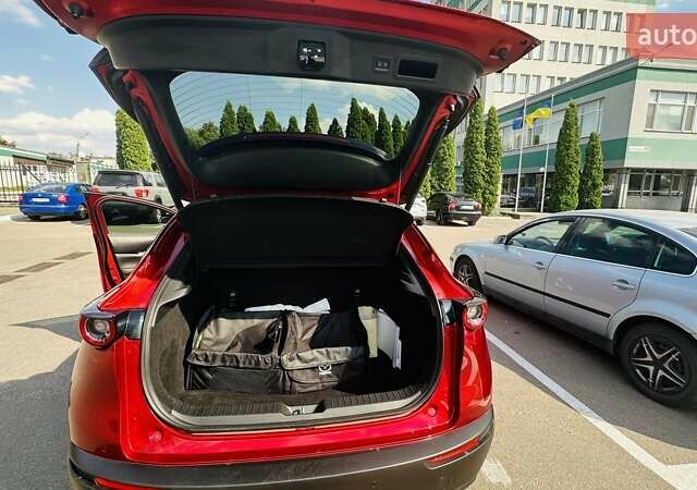 Красный Мазда CX-30, объемом двигателя 2 л и пробегом 71 тыс. км за 23900 $, фото 25 на Automoto.ua