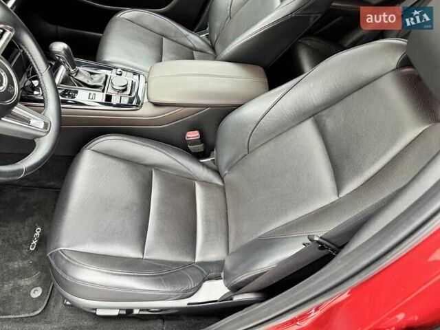 Красный Мазда CX-30, объемом двигателя 2 л и пробегом 61 тыс. км за 24800 $, фото 31 на Automoto.ua