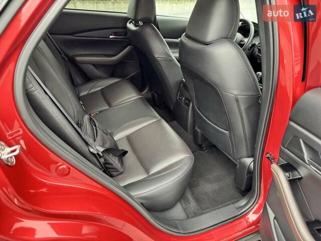 Красный Мазда CX-30, объемом двигателя 2 л и пробегом 61 тыс. км за 24700 $, фото 41 на Automoto.ua