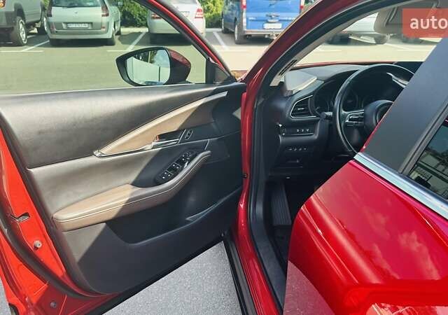 Красный Мазда CX-30, объемом двигателя 2 л и пробегом 71 тыс. км за 23900 $, фото 27 на Automoto.ua