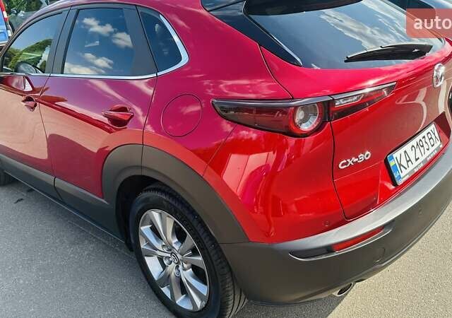 Красный Мазда CX-30, объемом двигателя 2 л и пробегом 71 тыс. км за 23900 $, фото 5 на Automoto.ua