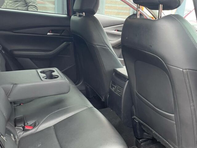 Красный Мазда CX-30, объемом двигателя 2.5 л и пробегом 54 тыс. км за 19900 $, фото 11 на Automoto.ua