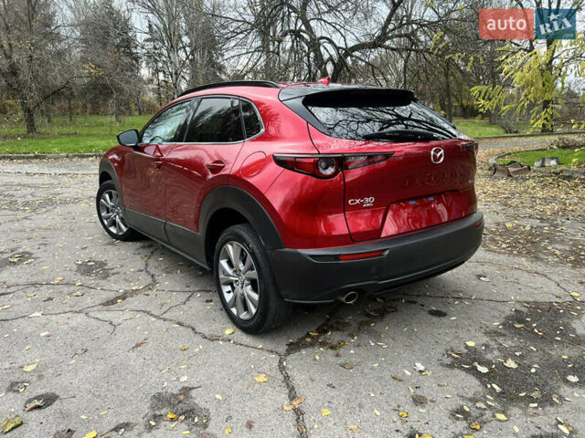 Красный Мазда CX-30, объемом двигателя 2.5 л и пробегом 57 тыс. км за 20125 $, фото 5 на Automoto.ua