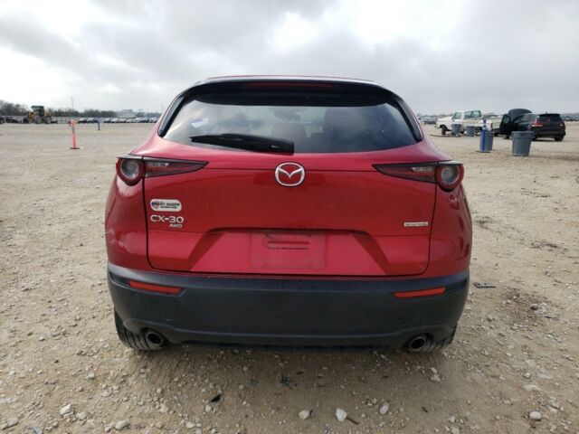 Красный Мазда CX-30, объемом двигателя 2.5 л и пробегом 74 тыс. км за 10800 $, фото 4 на Automoto.ua
