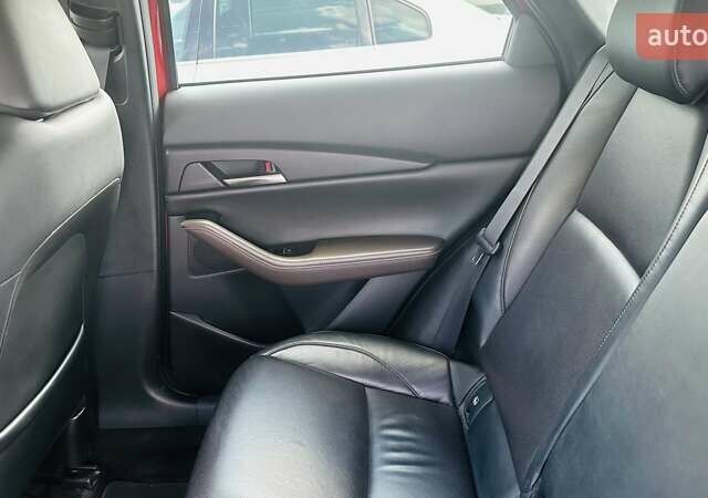 Красный Мазда CX-30, объемом двигателя 2 л и пробегом 71 тыс. км за 23900 $, фото 15 на Automoto.ua