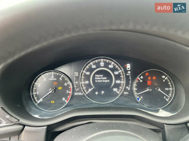 Красный Мазда CX-30, объемом двигателя 2.5 л и пробегом 57 тыс. км за 20125 $, фото 12 на Automoto.ua