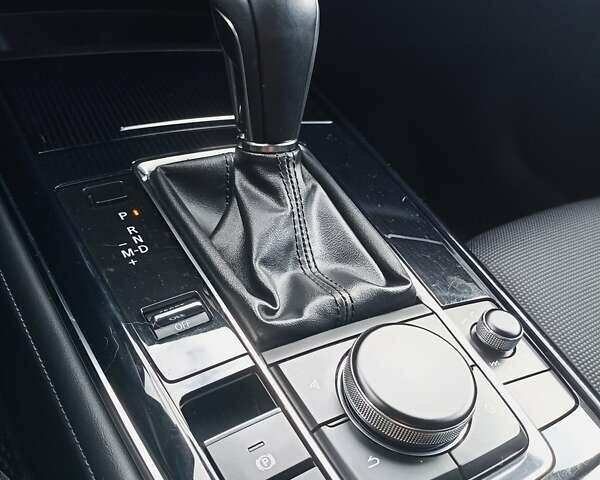 Красный Мазда CX-30, объемом двигателя 2 л и пробегом 52 тыс. км за 23990 $, фото 27 на Automoto.ua