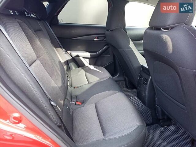 Красный Мазда CX-30, объемом двигателя 2 л и пробегом 52 тыс. км за 23990 $, фото 28 на Automoto.ua