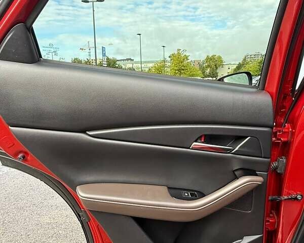 Красный Мазда CX-30, объемом двигателя 2 л и пробегом 59 тыс. км за 24000 $, фото 15 на Automoto.ua